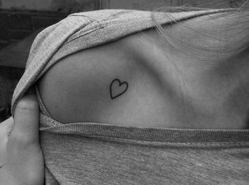 chest-tattoos-small-heart