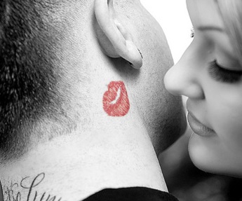 ear-tattoos-lips-men