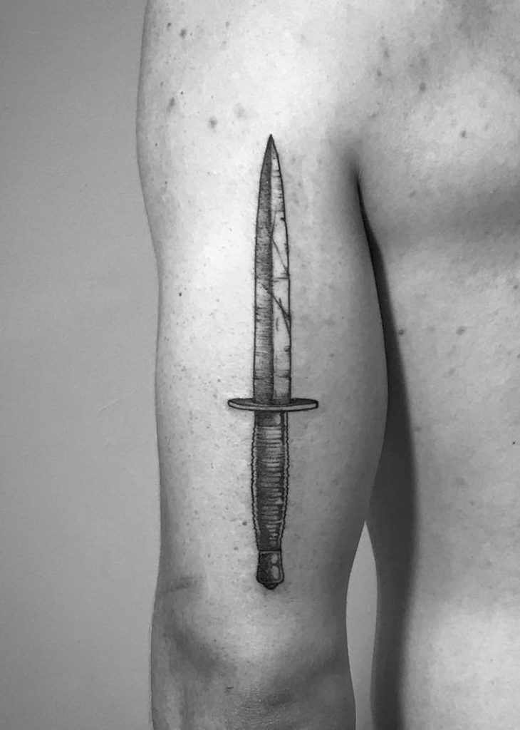 Dagger Tattoo by Tomtom