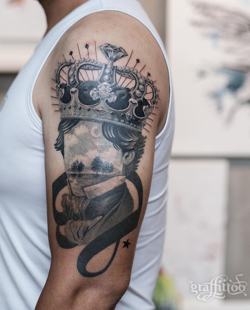 Tattooist River- crown tattoo
