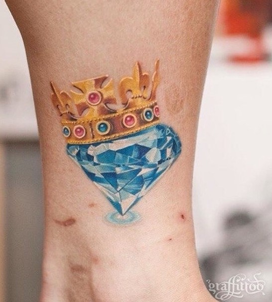 Tattooist River diamond+crown