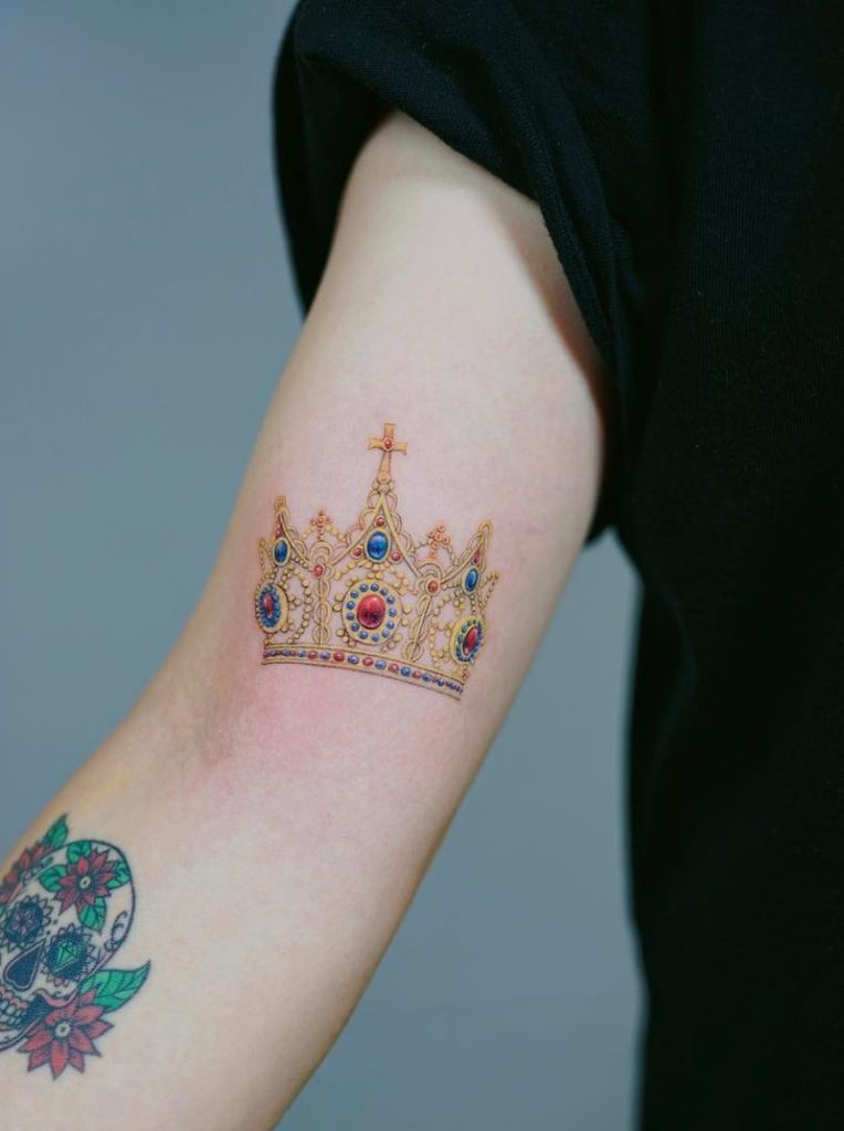 Crown Tattoo by Nando Tattoo