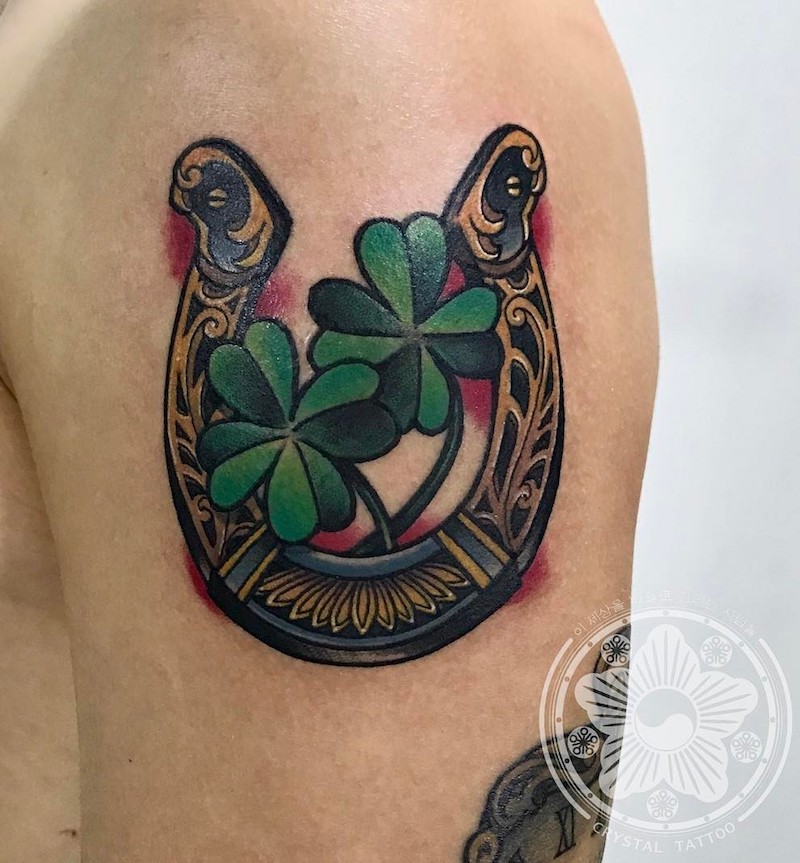 Horseshoe and clover Lucky Tattoo