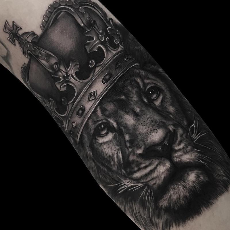 King Tattoo by Ronstoppable