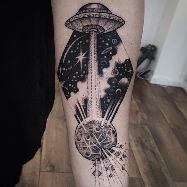 Spaceship and Planet Tattoo by Susanne Suflanda König