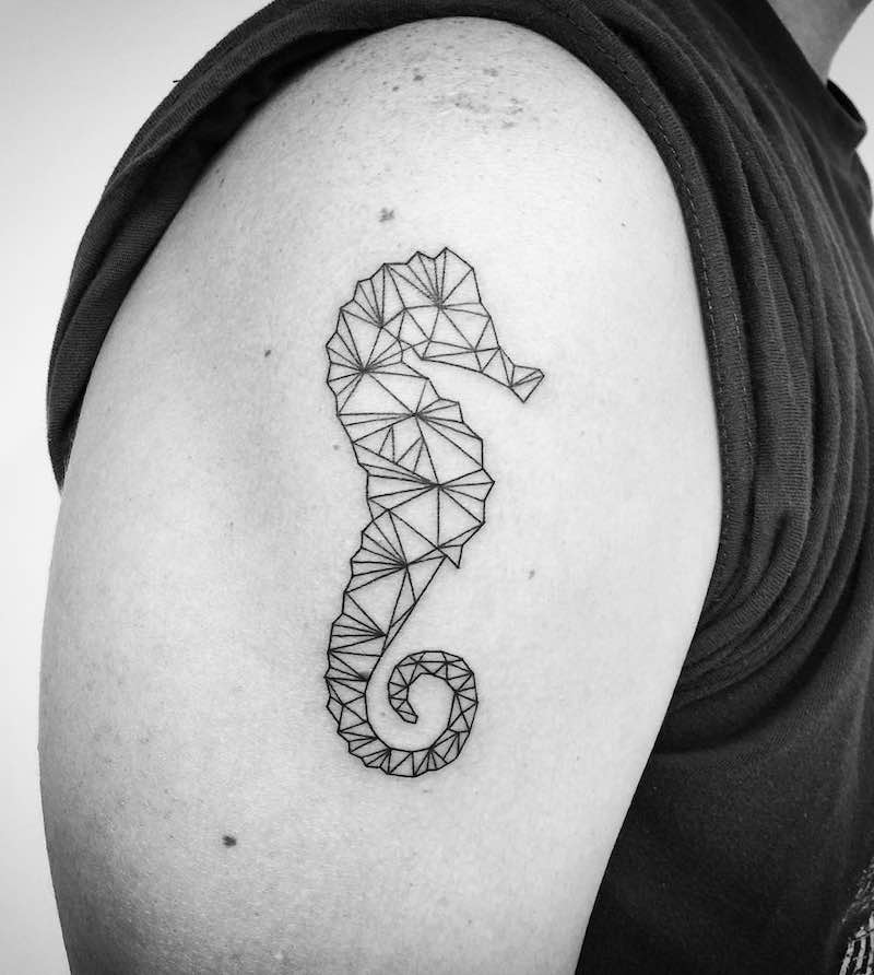 Seahorse Tattoo by Sinergia Tattoo