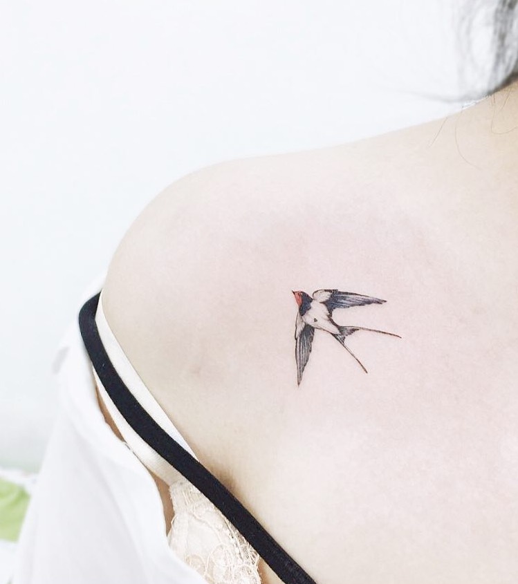 Swallow Tattoo by Tattooist Banul