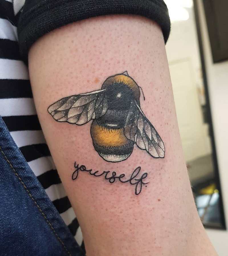 Bee Tattoo 3 by Ellis Arch
