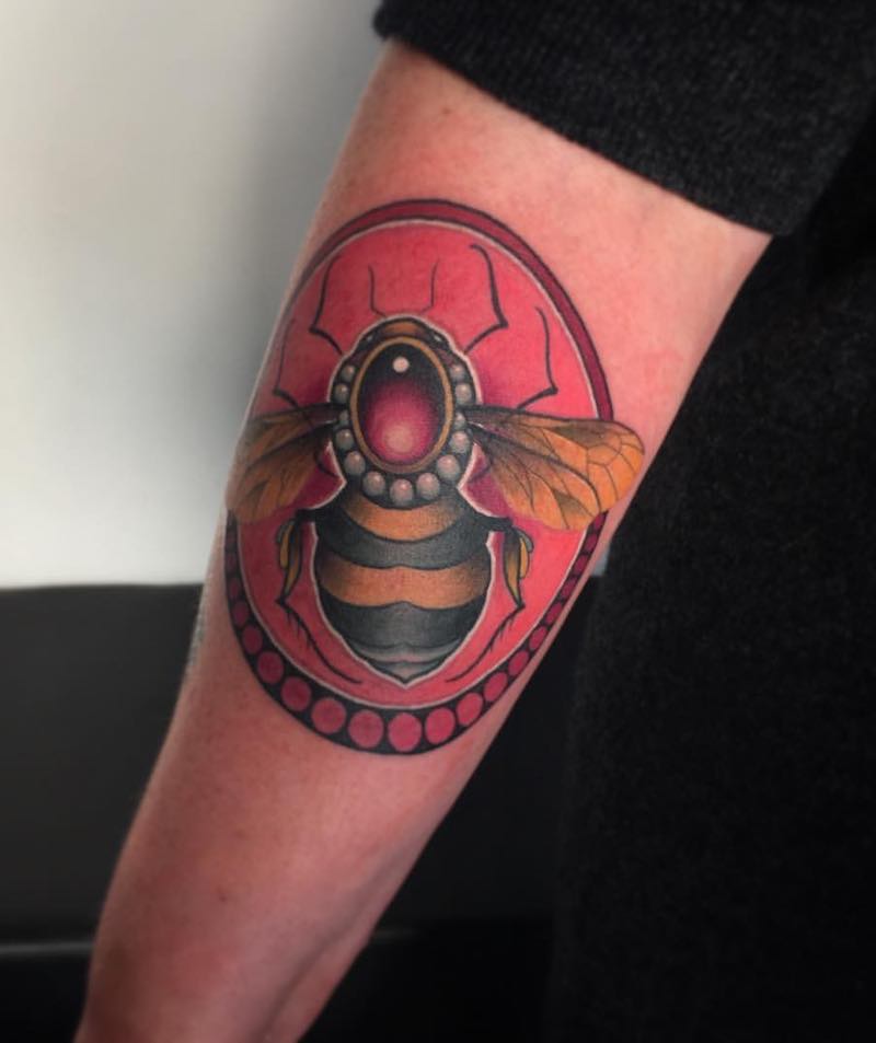 Bee Tattoo 3 by Fraser Peek
