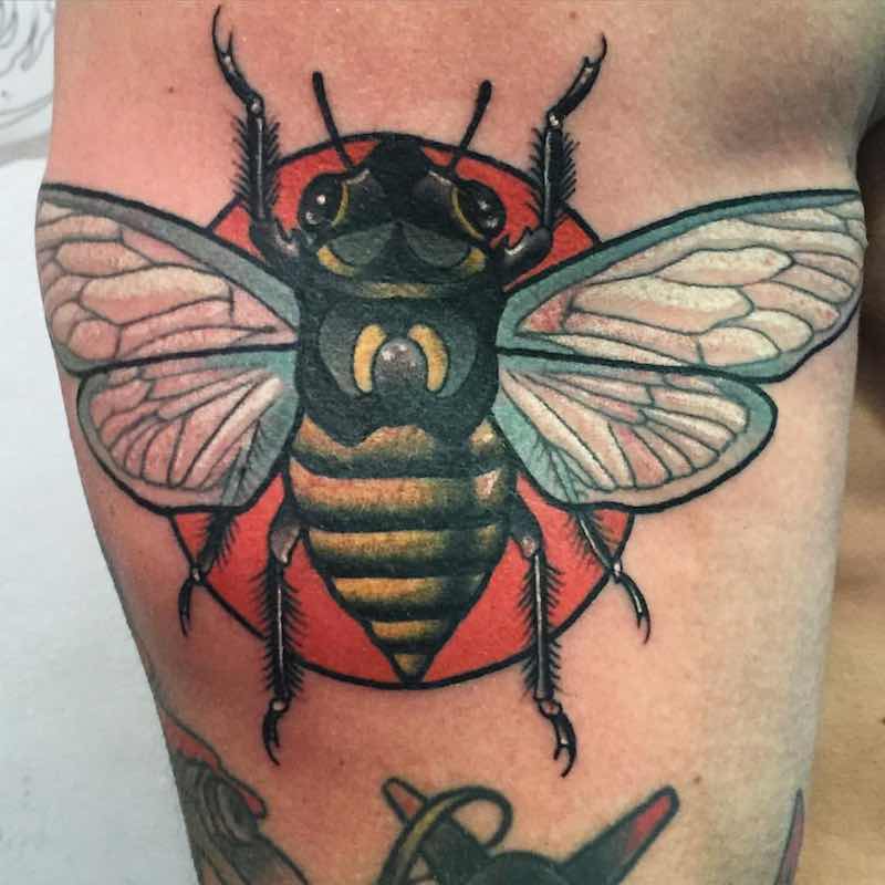 Bee Tattoo by Leah Tattooer