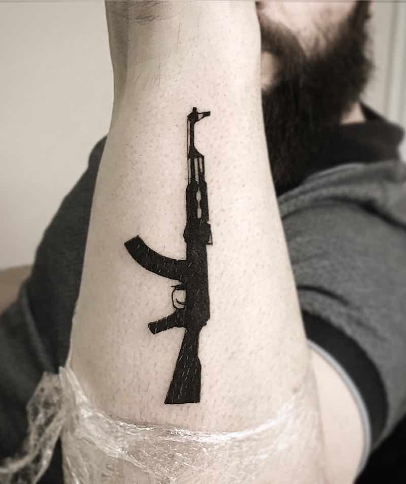 Gun Tattoo 2 by Joao Paulo Rohweder