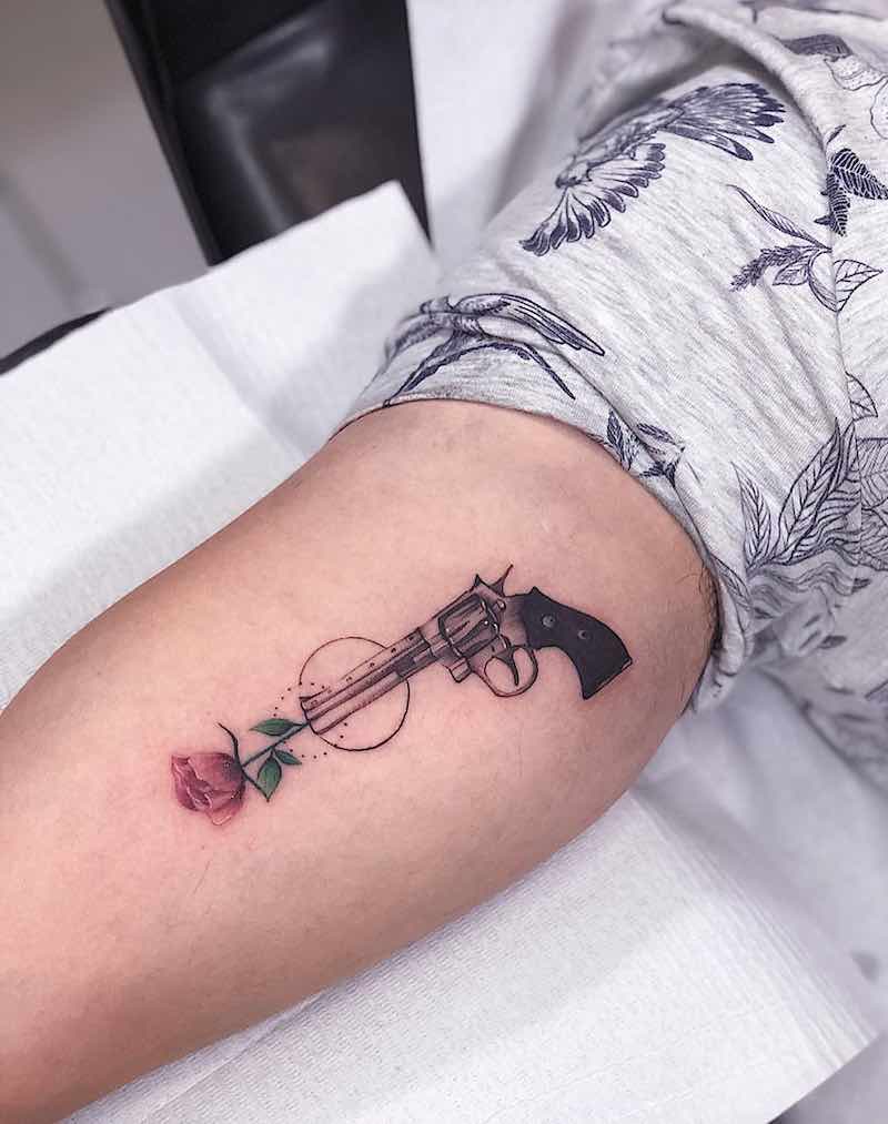 Gun Tattoo by Jose Alexandre