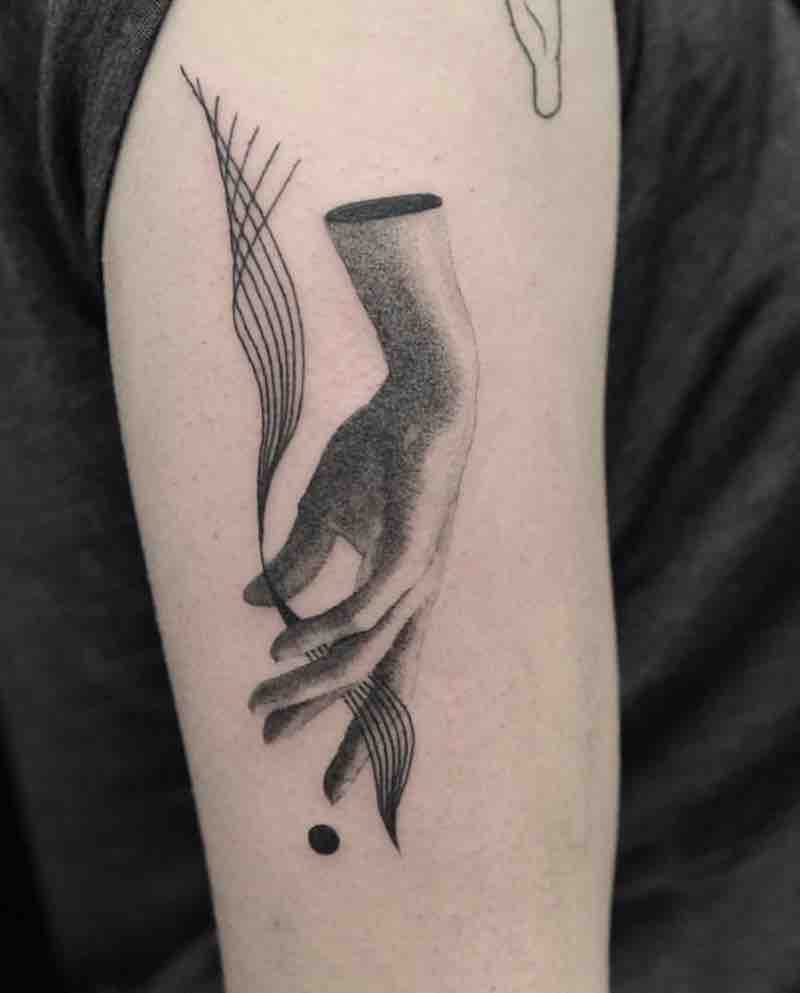 Hand Tattoo by Aga Kura