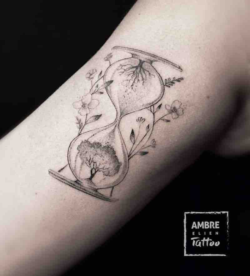 Hourglass Tattoo by Ambre Elien
