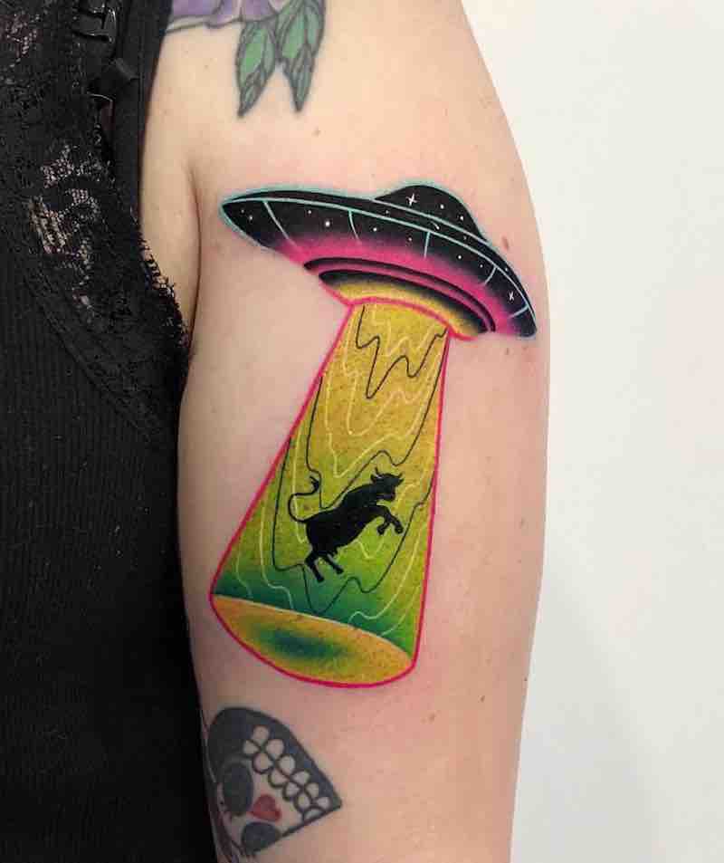 UFO Tattoo 2 by Daria Stahp