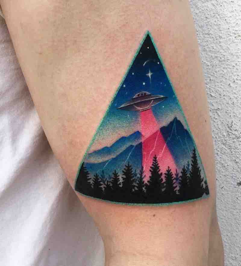 UFO Tattoo 3 by Daria Stahp