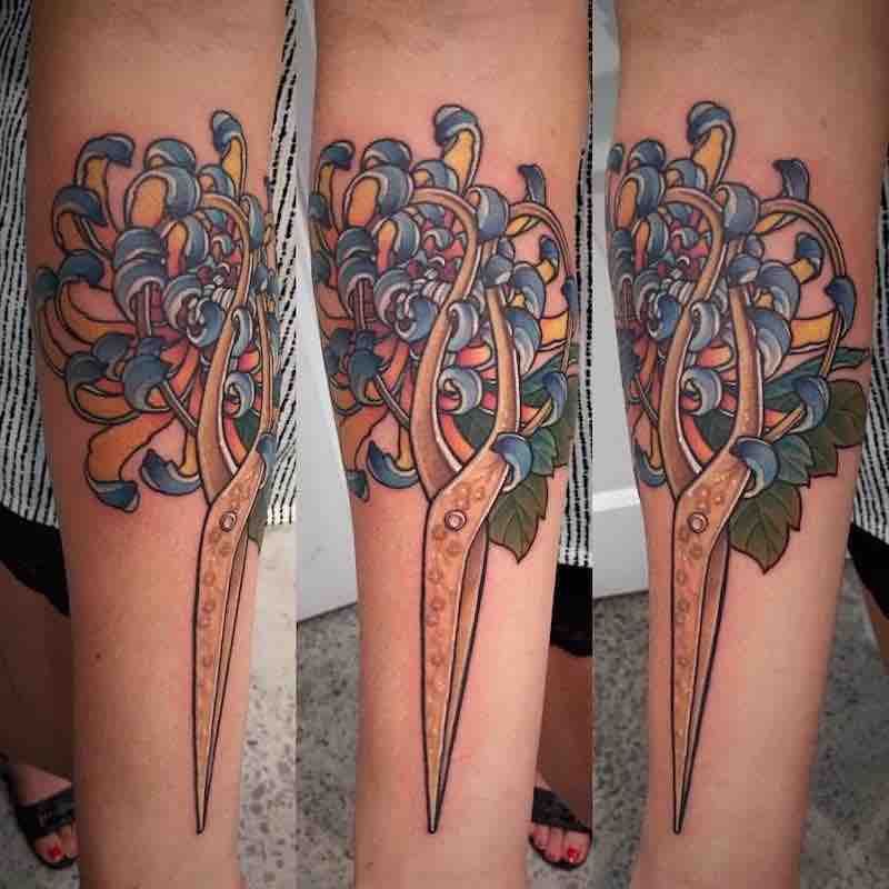 Scissors Tattoo by Janice Baobao